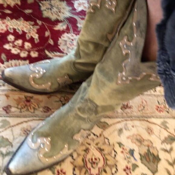 GIANNI BINI 2” Heel Weathered Studded Light Green - Picture 3 of 8